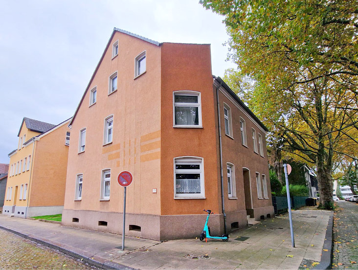 Stra�enansicht Mehrfamilienhaus Herne