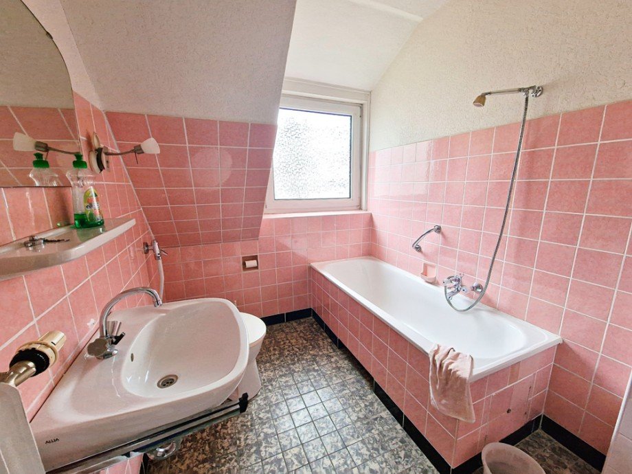 Badezimmer OG Zweifamilienhaus Herne