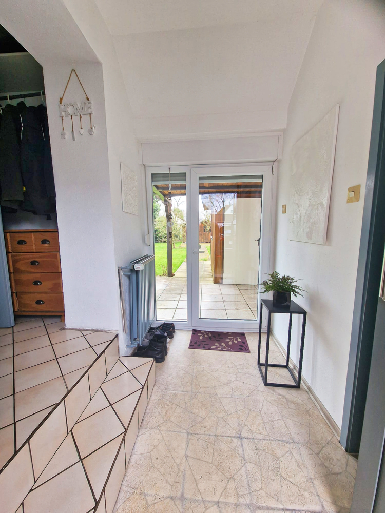 Flur Doppelhaush�lfte Bochum