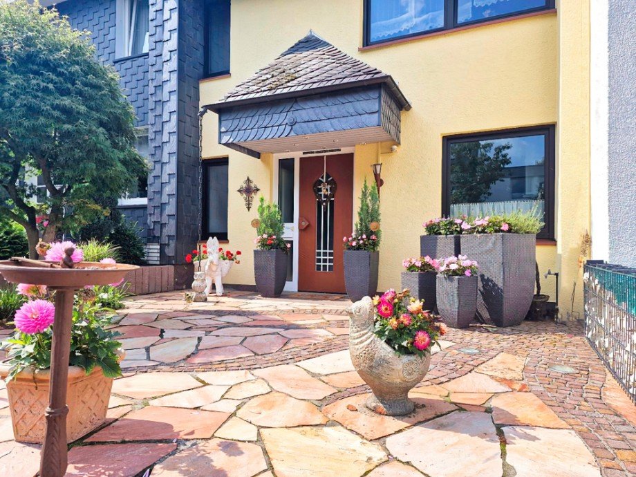 Eingangsbereich Reihenmittelhaus Bochum