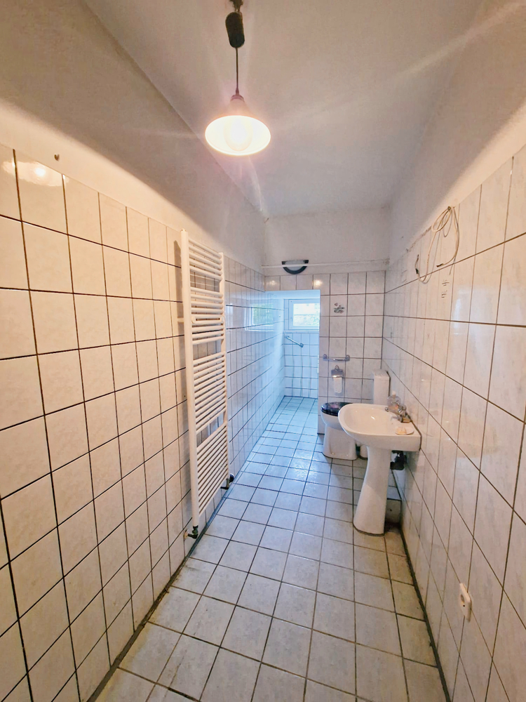 Badezimmer EG Mehrfamilienhaus Herne