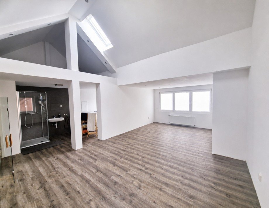 Dachgeschoss Etagenwohnung Herne / Wanne