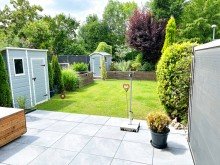 Terrasse Ihr neues Zuhause in bester Lage: Modernes Reihenmittelhaus mit viel Platz und Garten
