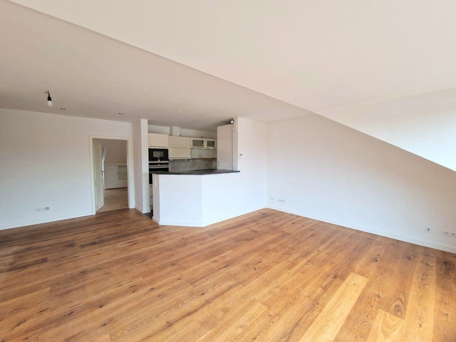 Wohnbereich-K�che Dachgeschosswohnung Herne