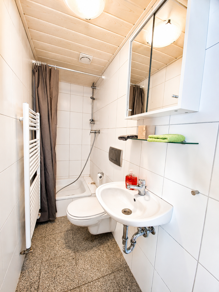 Badezimmer DG Mehrfamilienhaus Herne