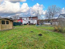 Garten Familienfreundliches Zechenhaus mit gro�em Grundst�ck - optional als Zweifamilienhaus nutzbar