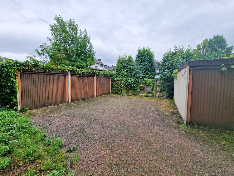 Garagenhof Mehrfamilienhaus Bochum / Wattenscheid