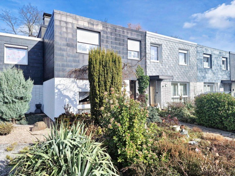Stra�enansicht Castrop-Rauxel Reihenmittelhaus Charmantes Reihenmittelhaus mit Garage in ruhiger Sackgassenlage!