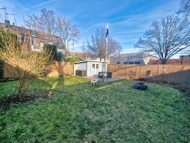 Garten Gelsenkirchen / Horst Etagenwohnung VERKAUFT - Wohlf�hlwohnung im kernsanierten Zweifamilienhaus mit eigenem Garten und Kamin