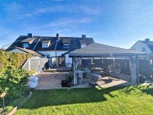 R�ckansicht Modernisiertes Reihenmittelhaus - Hochwertige Ausstattung und zeitgem��er Wohnkomfort