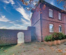 Stra�enansicht Familienfreundliches Zechenhaus mit gro�em Grundst�ck - optional als Zweifamilienhaus nutzbar