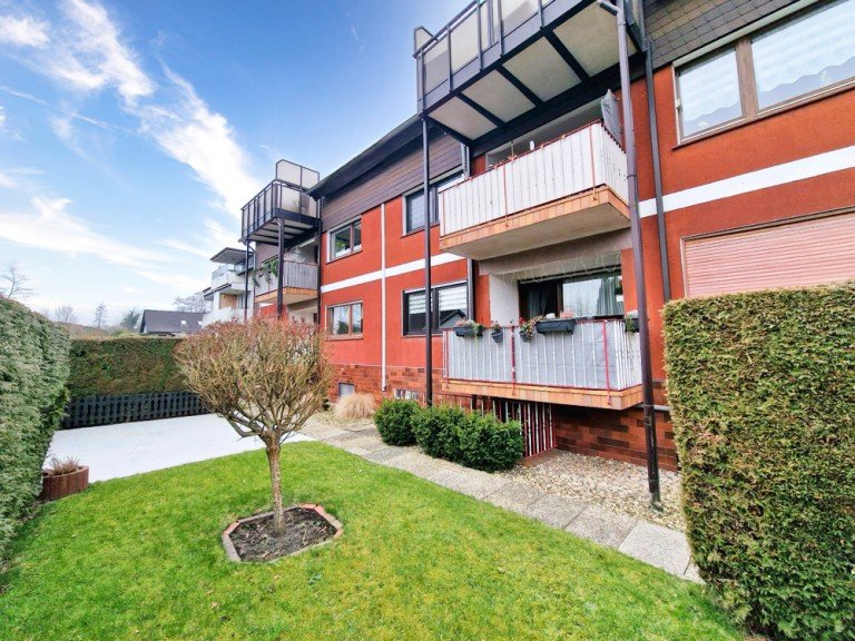 R�ckansicht Herne Mehrfamilienhaus Attraktives 6-Familienhaus in ruhiger Lage - ideal f�r Selbstnutzer