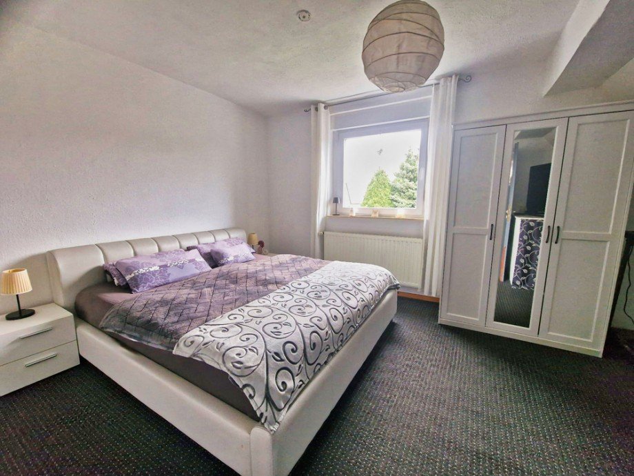 Schlafzimmer Doppelhaush�lfte Bochum