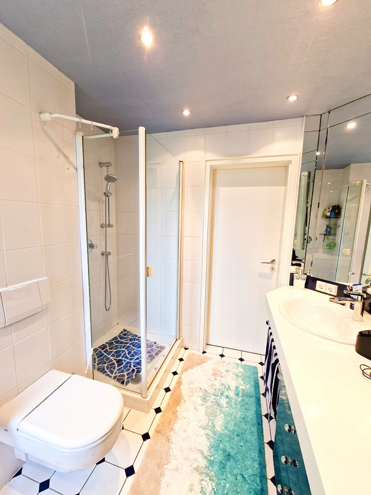 Badezimmer OG Reihenmittelhaus Bochum