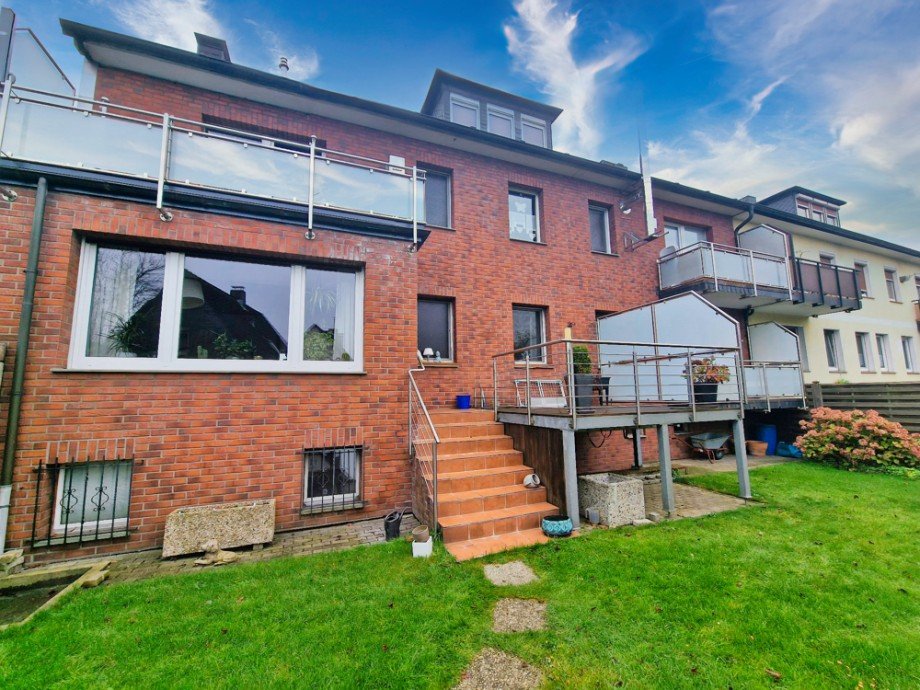 R�ckansicht Mehrfamilienhaus Herne