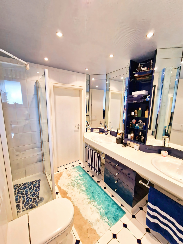 Badezimmer OG Reihenmittelhaus Bochum