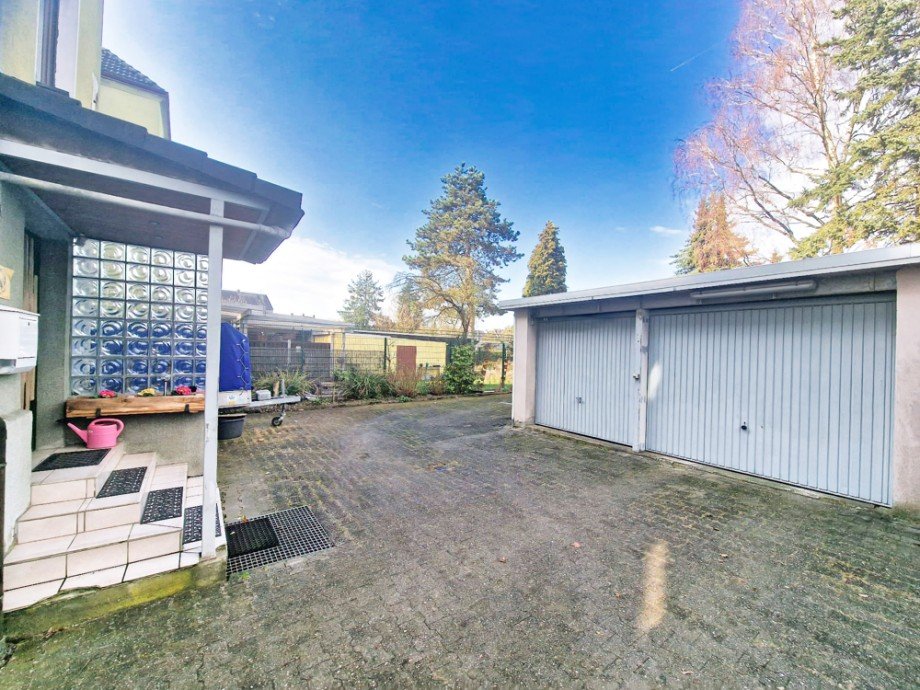 Einfahrt Zweifamilienhaus Herne