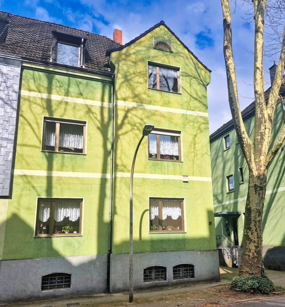 Stra�enansicht Zweifamilienhaus Herne