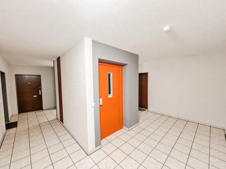 Hausflur-Aufzug Etagenwohnung Herne / S�d