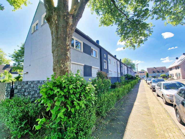 Seitenansicht Herne / B�rnig Etagenwohnung DORF B�RNIG - ERDGESCHOSSWOHNUNG MIT EIGENEN GARTEN U. GARAGE