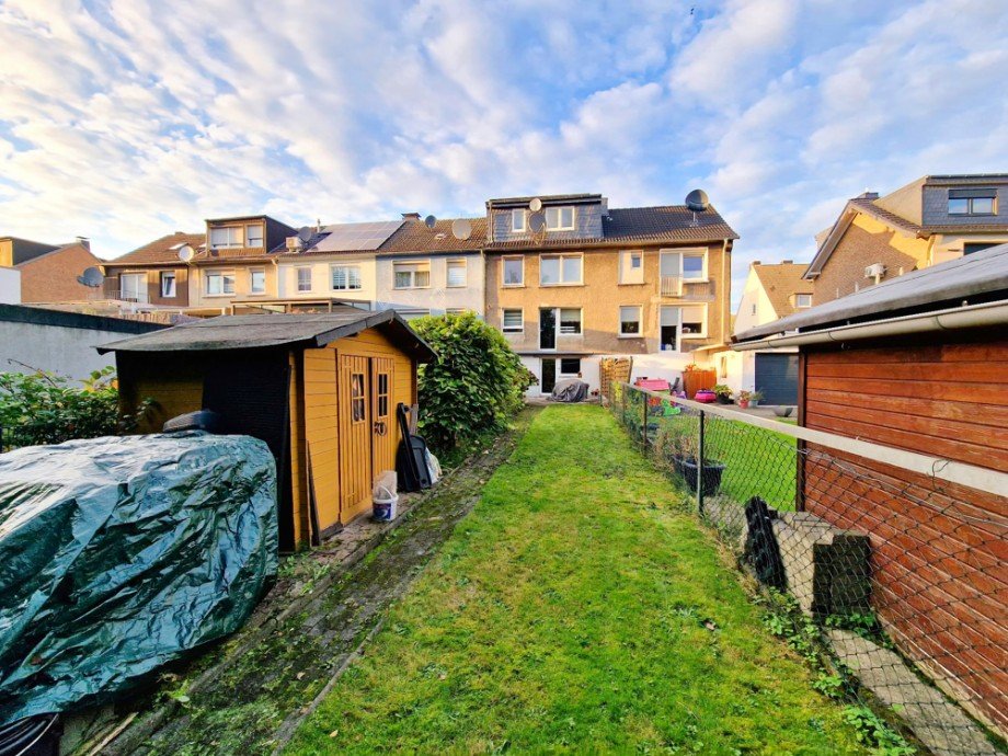 R�ckansicht Reihenmittelhaus Recklinghausen / Hillerheide