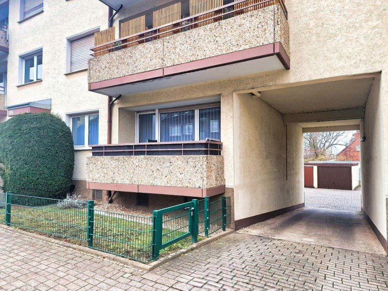 Eingang Herne Etagenwohnung Stilvoll modernisiert mit offenem Raumgef�hl: 3,5 Zimmer, Balkon, Garage in Herne-S�d
