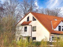 Seitenansicht Exquisites Reihenendhaus in Herne-Constantin - Eine Oase der Ruhe in Premiumlage