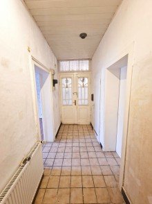 Diele EG RESERVIERT - Charmantes 3-Familienhaus in der City - EG bezugsfrei mit Garten