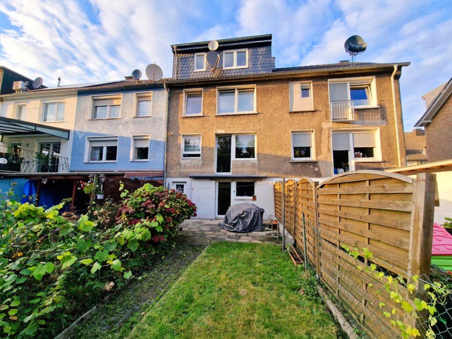 R�ckansicht Reihenmittelhaus Recklinghausen / Hillerheide